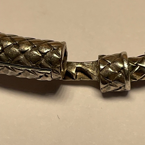 ALISA SINGLE DIAMOND STATION STERLING SILVER TRAVERSA LOCKING BRACELET - Picture 8 of 11